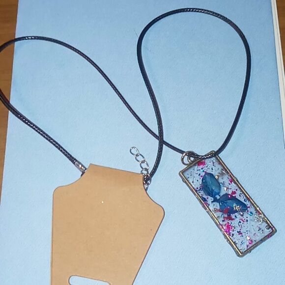 Handmade necklace - Picture 3 of 3